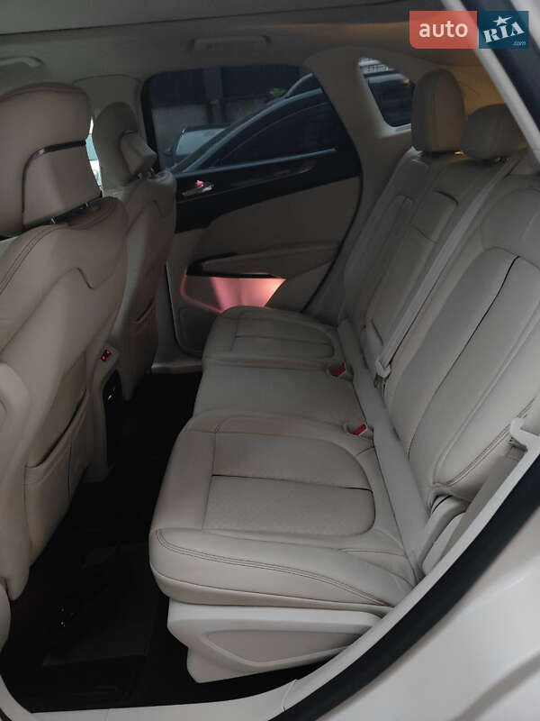 Позашляховик / Кросовер Lincoln MKC 2015 в Києві фото 9 Позашляховик / Кросовер Lincoln MKC 2015 в Києві