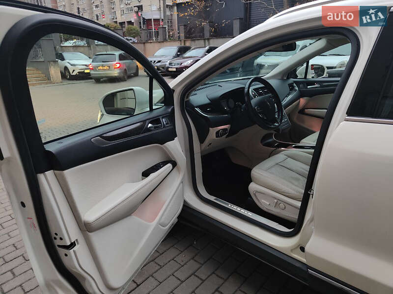 Позашляховик / Кросовер Lincoln MKC 2015 в Києві фото 5 Позашляховик / Кросовер Lincoln MKC 2015 в Києві
