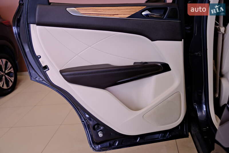 Позашляховик / Кросовер Lincoln MKC 2014 в Одесі