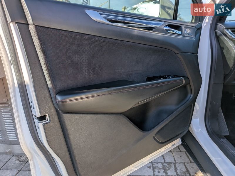Позашляховик / Кросовер Lincoln MKC 2018 в Львові
