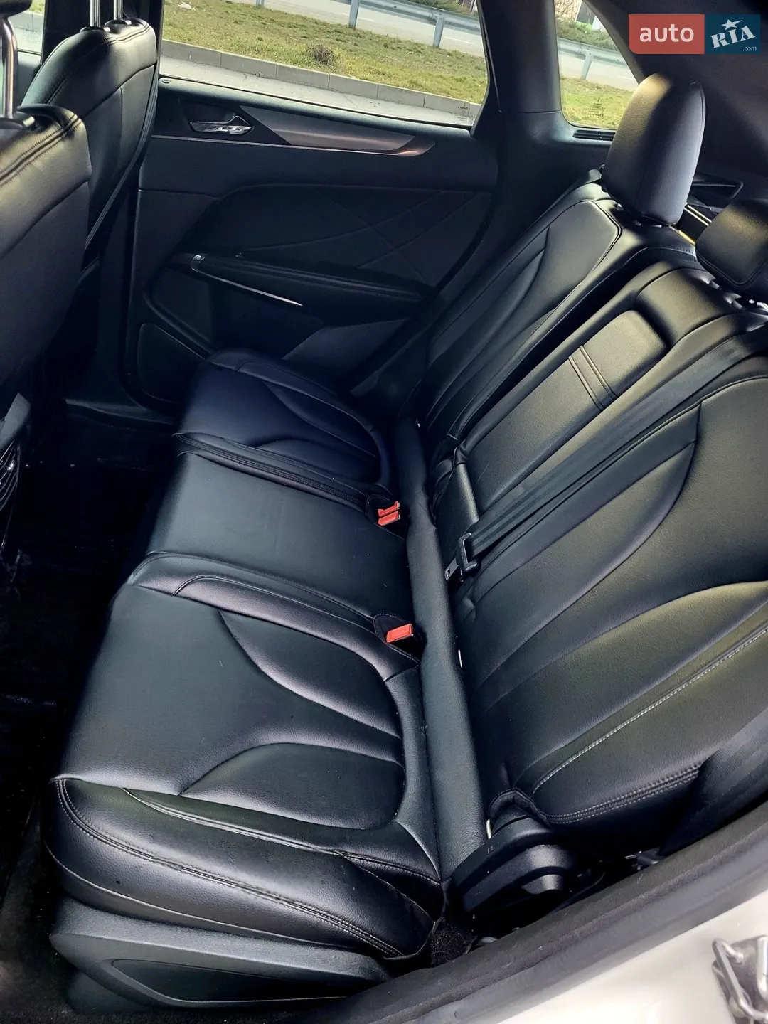 2015 Lincoln MKC - мініатюра 15