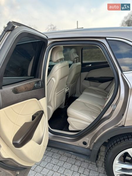 Внедорожник / Кроссовер Lincoln MKC 2017 в Львове фото 27 Внедорожник / Кроссовер Lincoln MKC 2017 в Львове