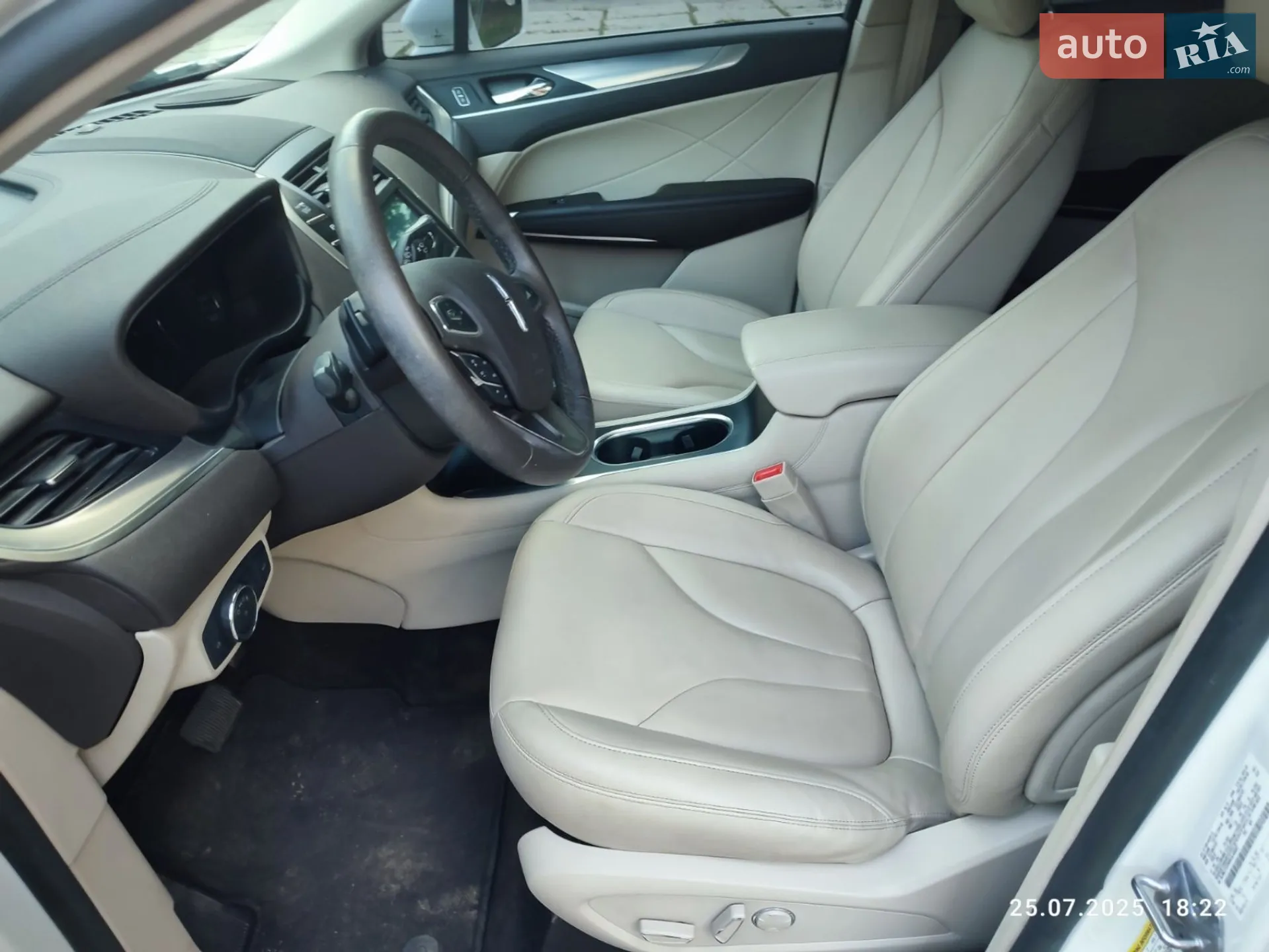 2019 Lincoln MKC - мініатюра 5