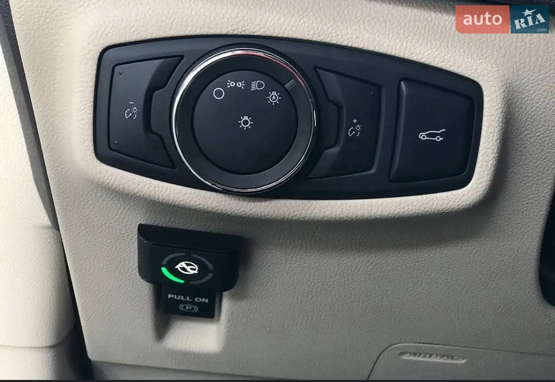 2016 Lincoln MKC - мініатюра 27
