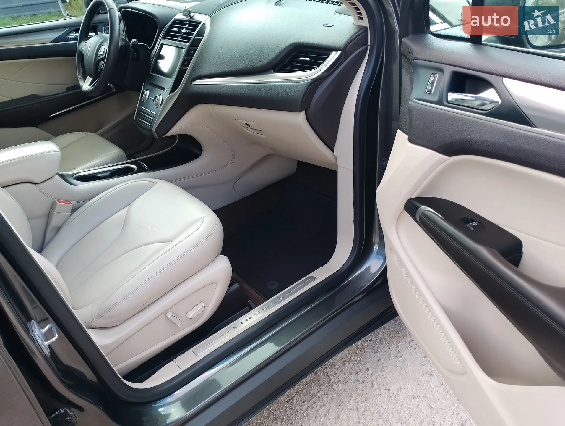 2019 Lincoln MKC - мініатюра 26