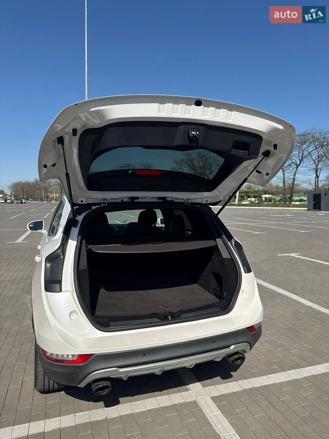 2015 Lincoln MKC - мініатюра 26