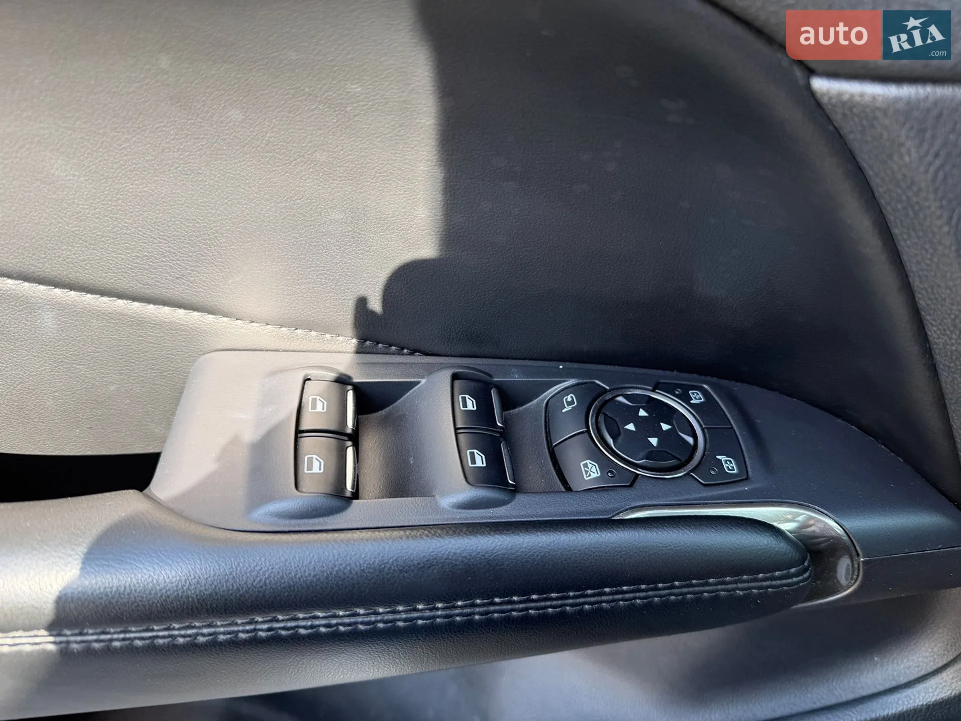 2014 Lincoln MKC - мініатюра 28