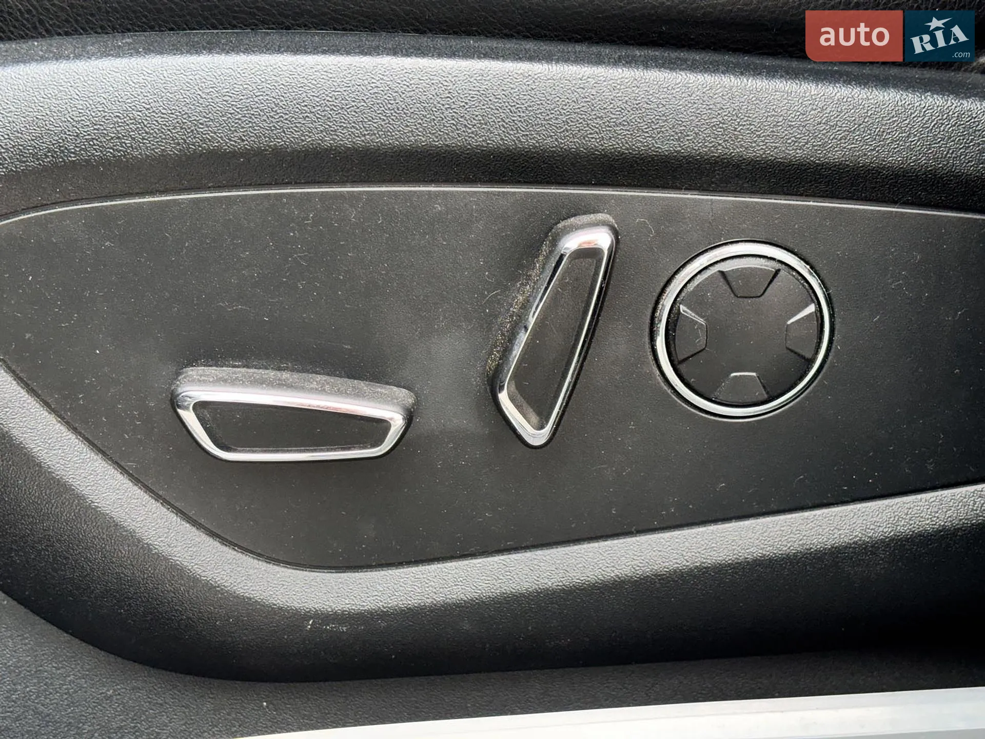 2019 Lincoln MKC - мініатюра 20