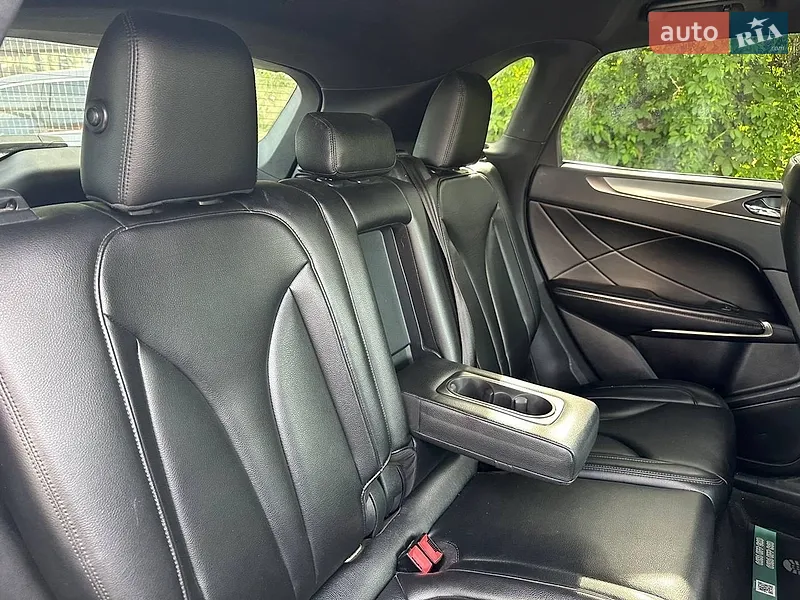 Lincoln MKC 2015 VIN 5LMCJ1C95GUJ19572 фото оголошення 19 з 61