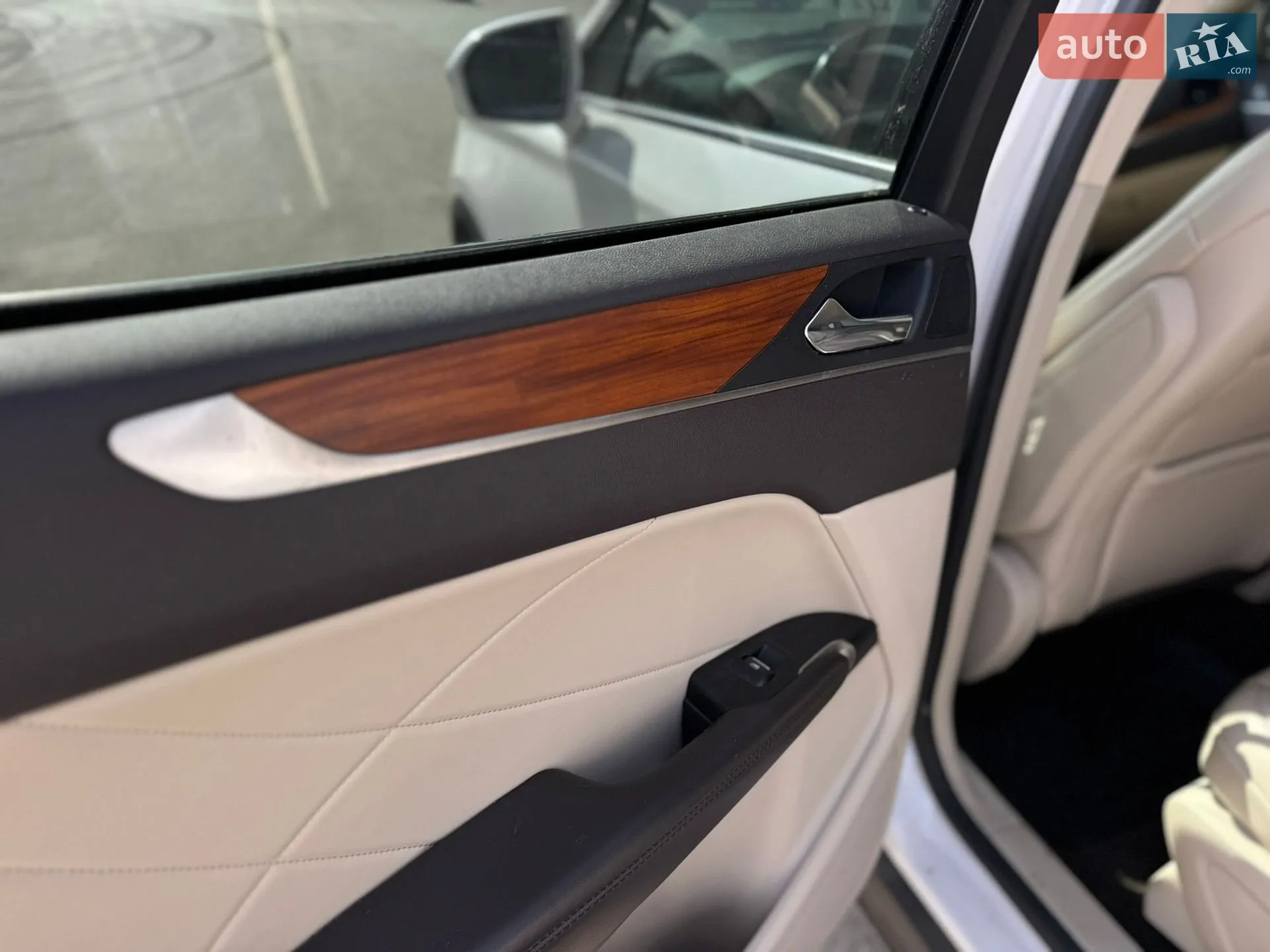 2019 Lincoln MKC - мініатюра 13