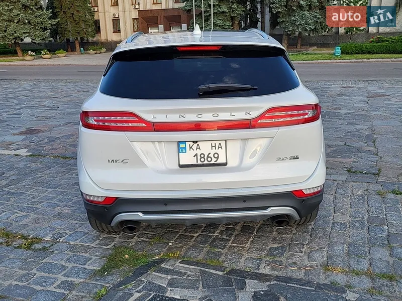 Lincoln MKC 2016 VIN 5LMCJ3D9XGUJ26656 фото оголошення 5 з 40
