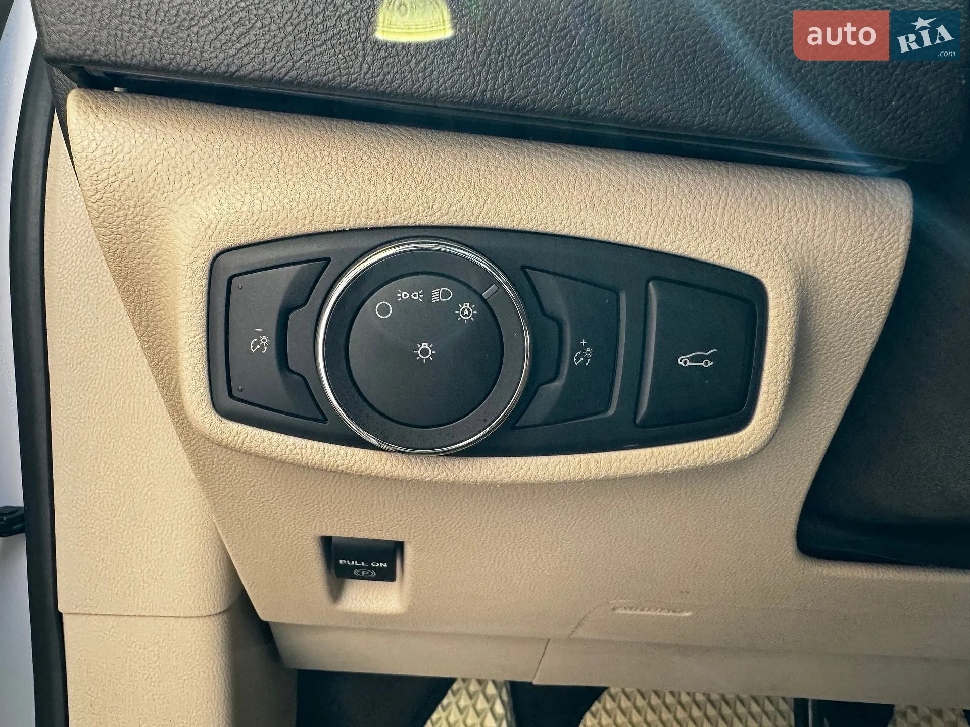 2018 Lincoln MKC - мініатюра 27
