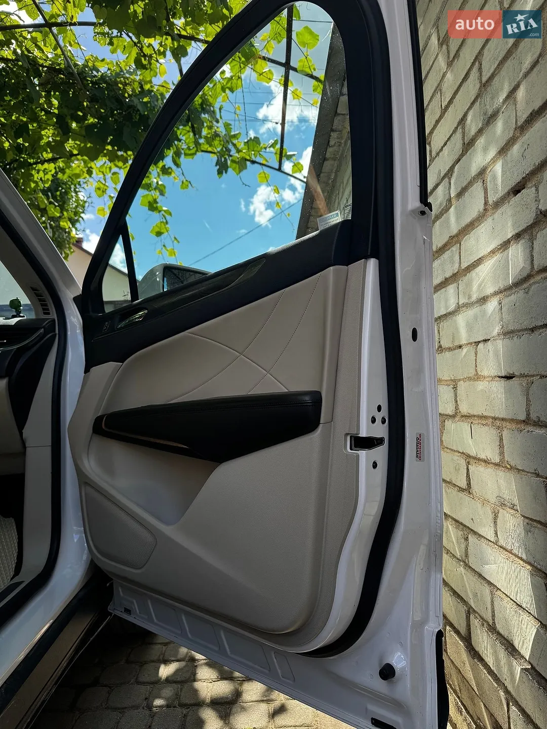 2018 Lincoln MKC - мініатюра 36