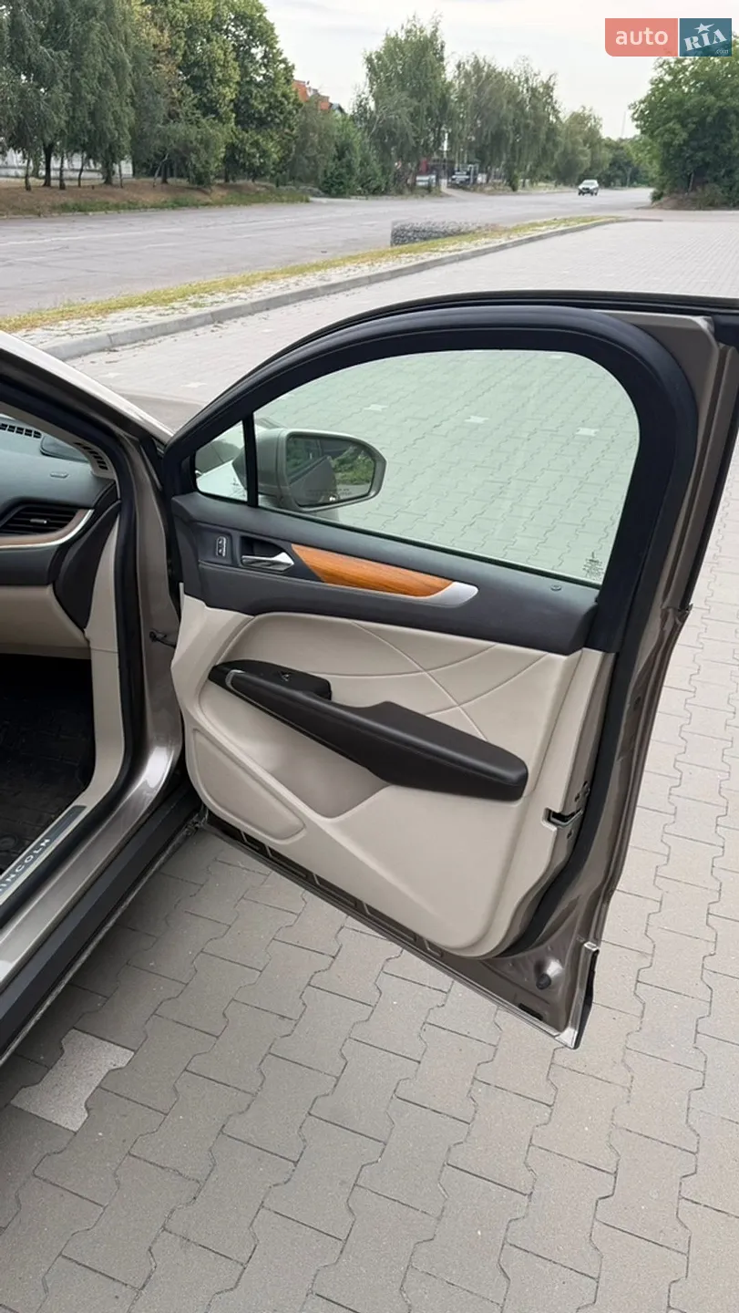2019 Lincoln MKC - мініатюра 13