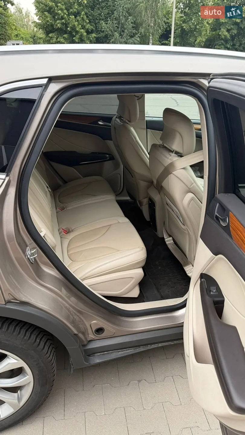2019 Lincoln MKC - мініатюра 12