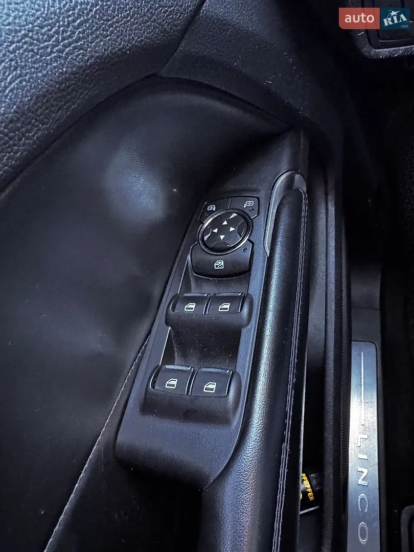2015 Lincoln MKC - мініатюра 10