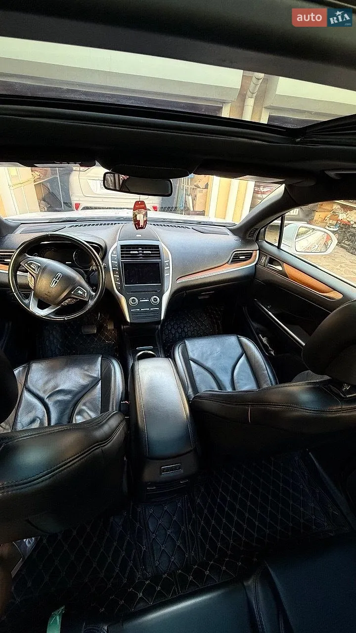 2018 Lincoln MKC - мініатюра 12