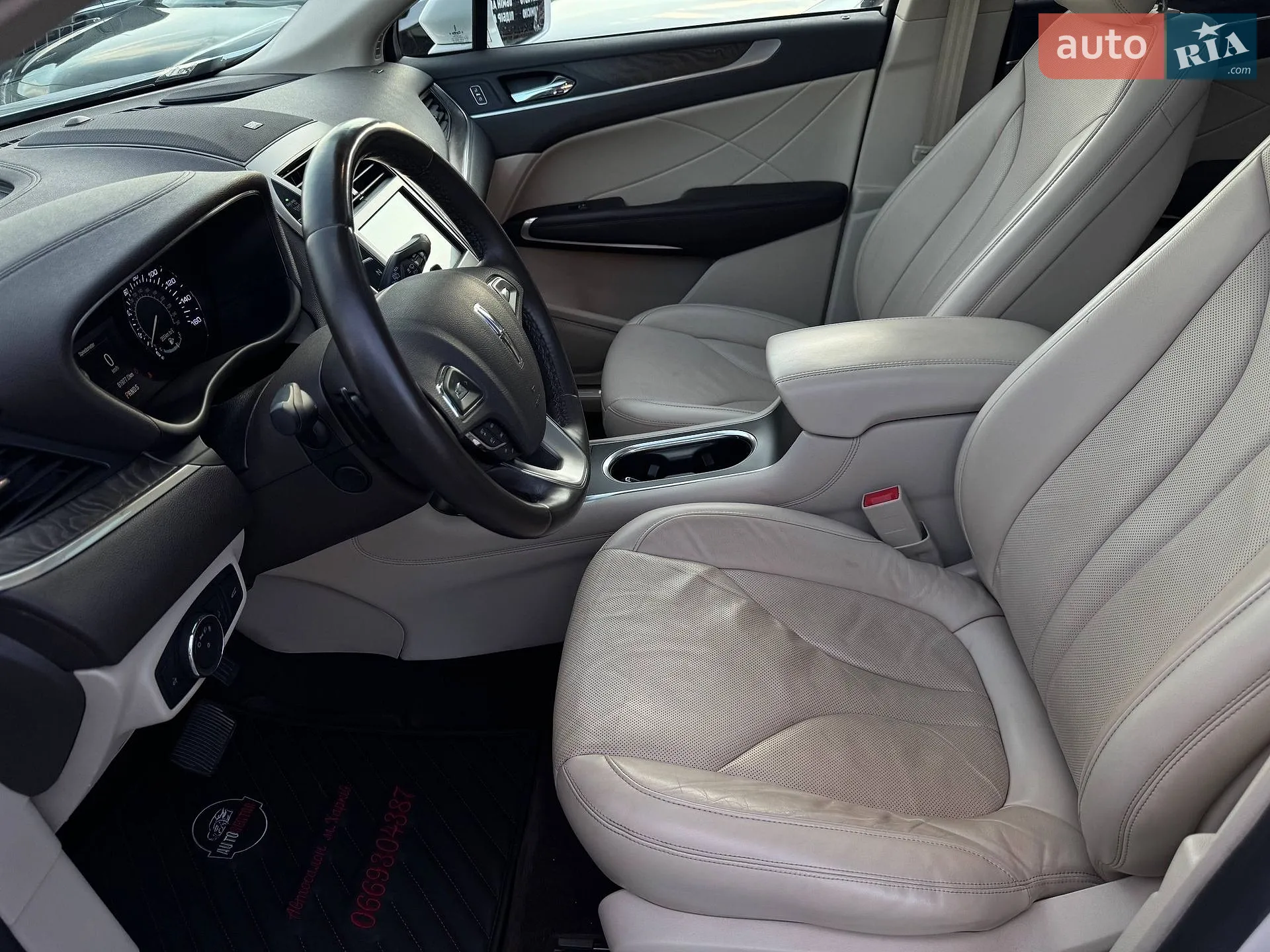 2018 Lincoln MKC - мініатюра 12