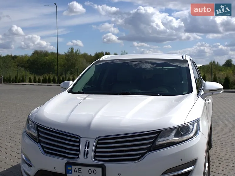 Lincoln MKC 2017
