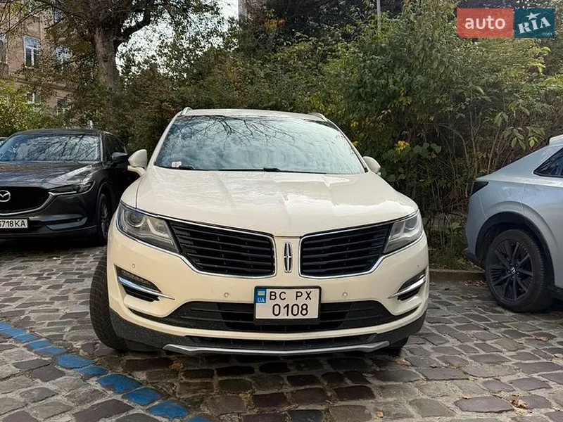 Lincoln MKC 2015