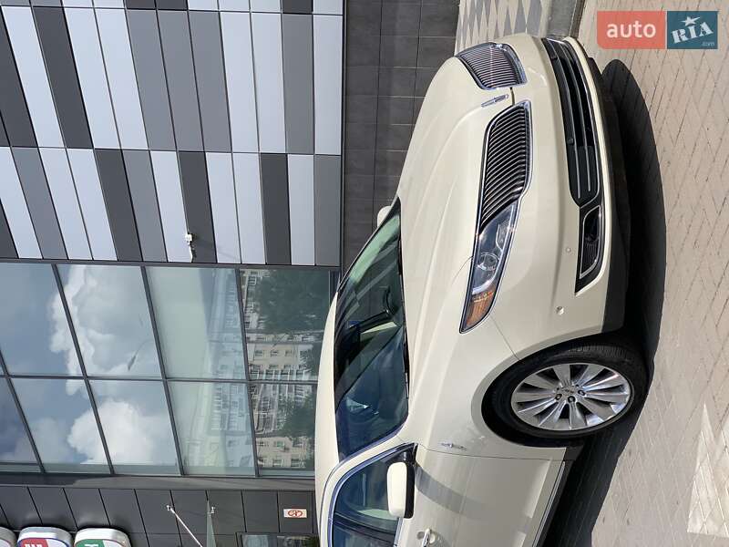 Седан Lincoln MKS 2014 в Черкассах