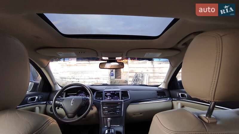 Седан Lincoln MKS 2012 в Броварах
