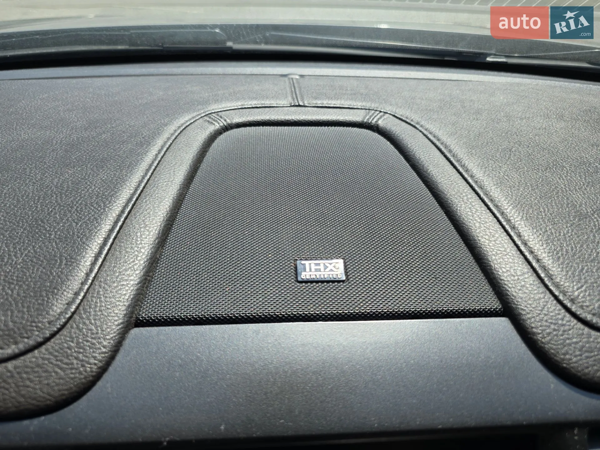 2015 Lincoln MKS - мініатюра 37