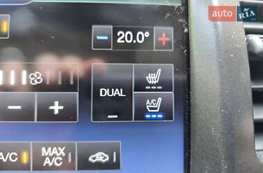 Седан Lincoln MKS 2015 в 