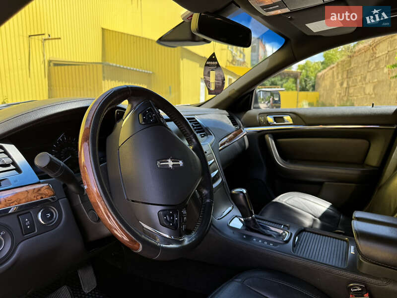 Седан Lincoln MKS 2015 в Кропивницком
