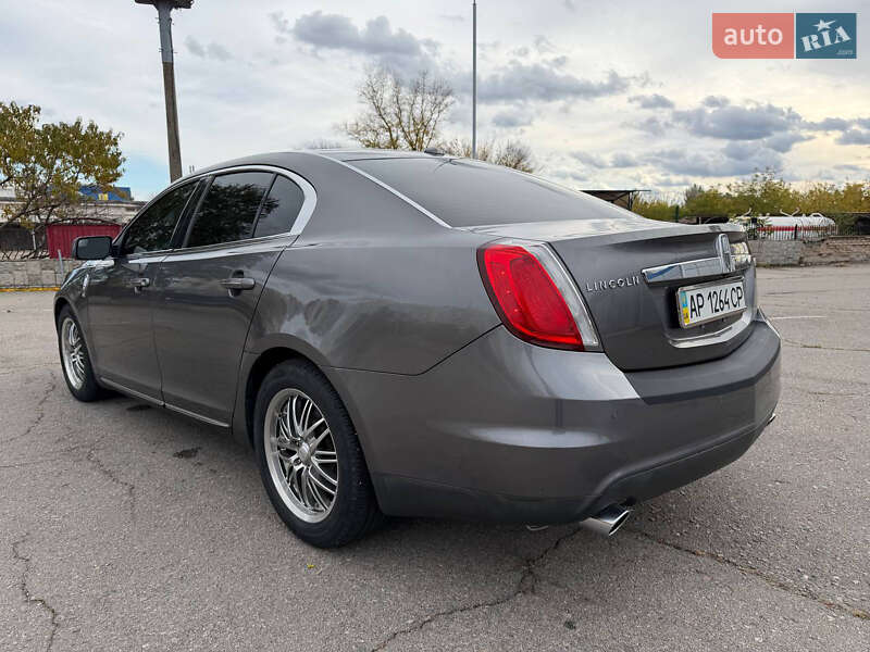 Седан Lincoln MKS 2010 в Запоріжжі