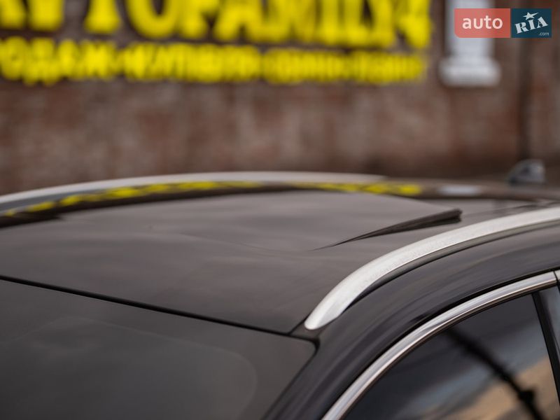 Седан Lincoln MKS 2014 в Дніпрі