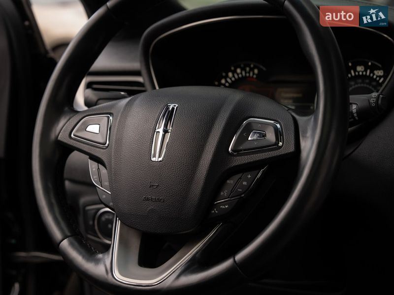 Седан Lincoln MKS 2014 в Дніпрі