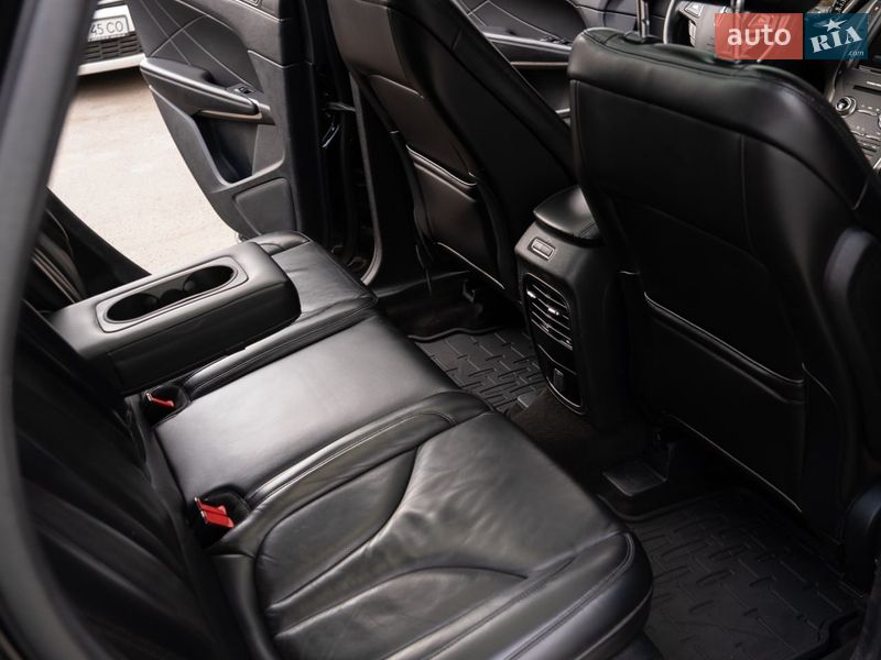 Седан Lincoln MKS 2014 в Дніпрі