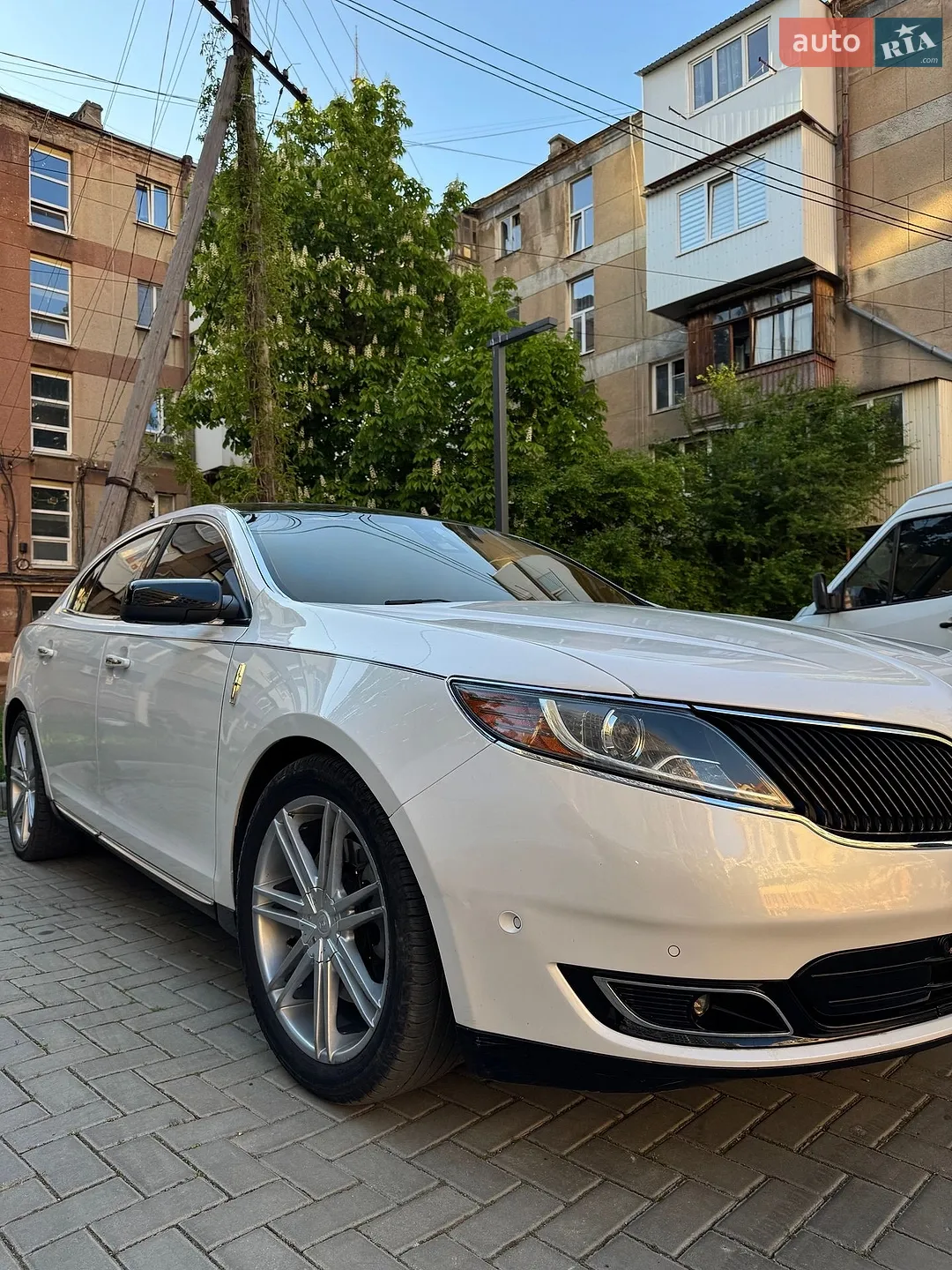 2014 Lincoln MKS - мініатюра 4