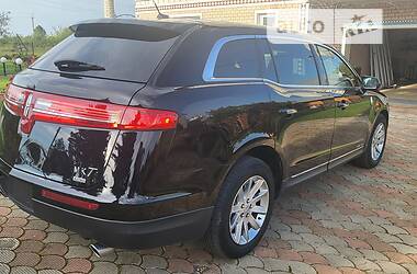 Минивэн Lincoln MKT 2016 в 