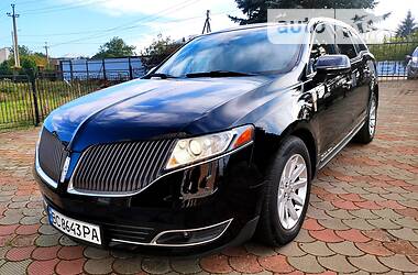 Минивэн Lincoln MKT 2016 в 