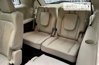 Минивэн Lincoln MKT 2015 в 
