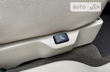 Минивэн Lincoln MKT 2015 в 