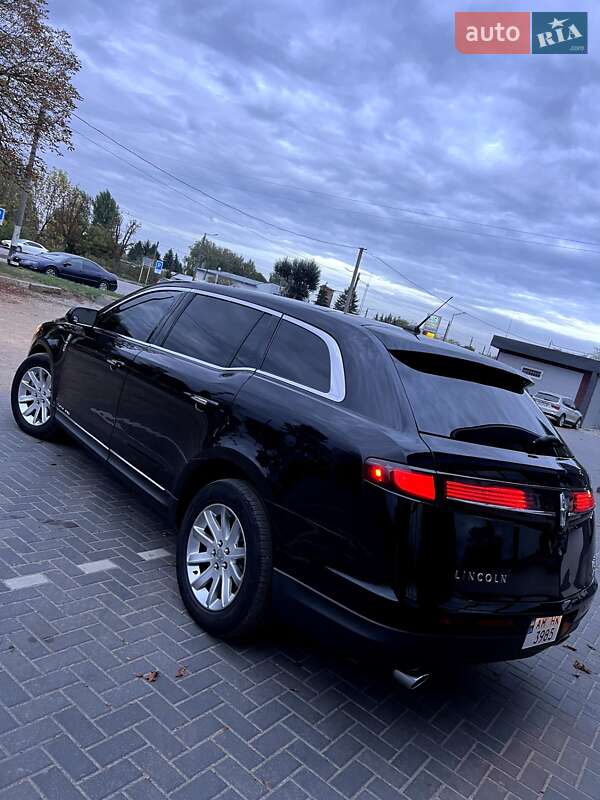 Внедорожник / Кроссовер Lincoln MKT 2016 в Житомире