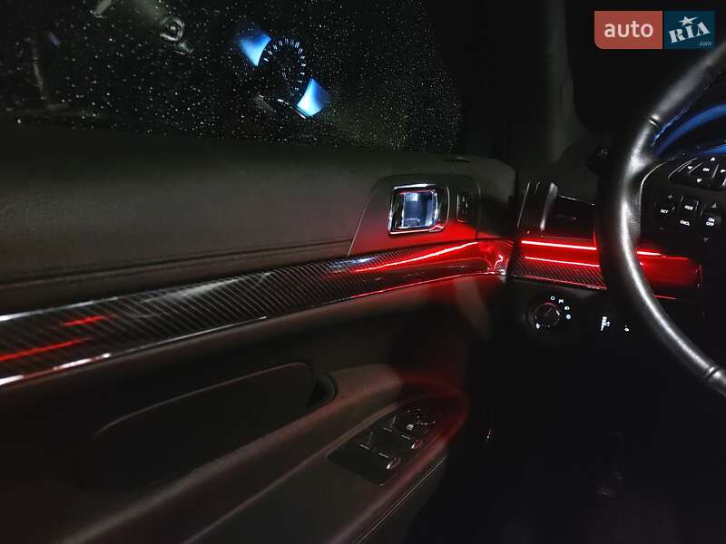 Внедорожник / Кроссовер Lincoln MKT 2017 в Виннице