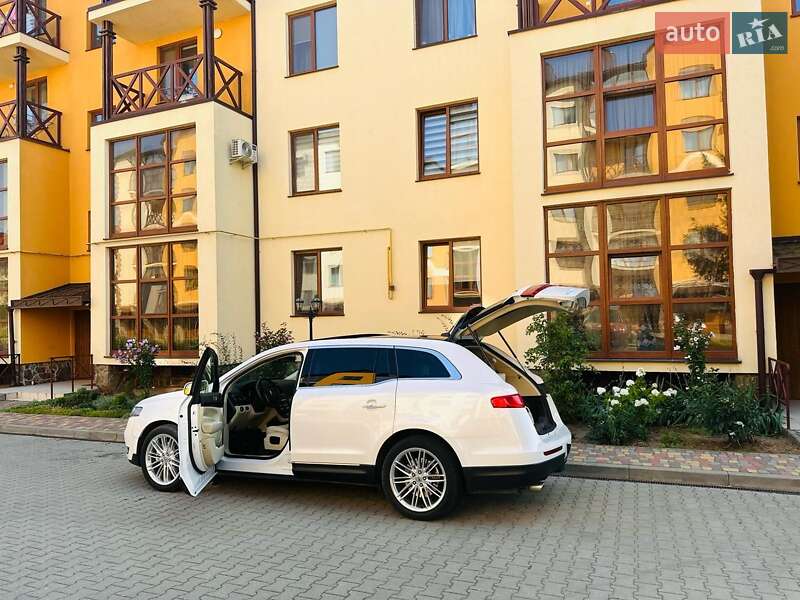 Внедорожник / Кроссовер Lincoln MKT 2018 в Черновцах