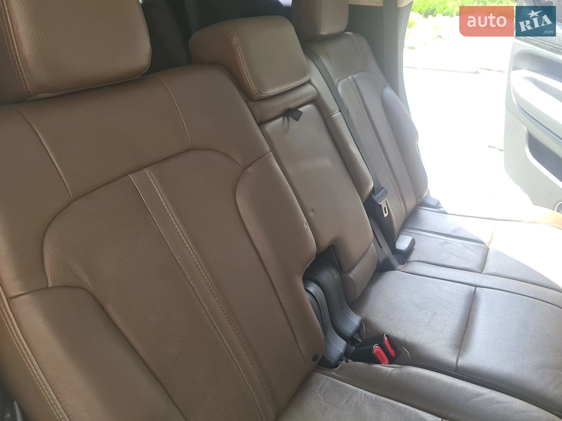 2012 Lincoln MKT - мініатюра 28