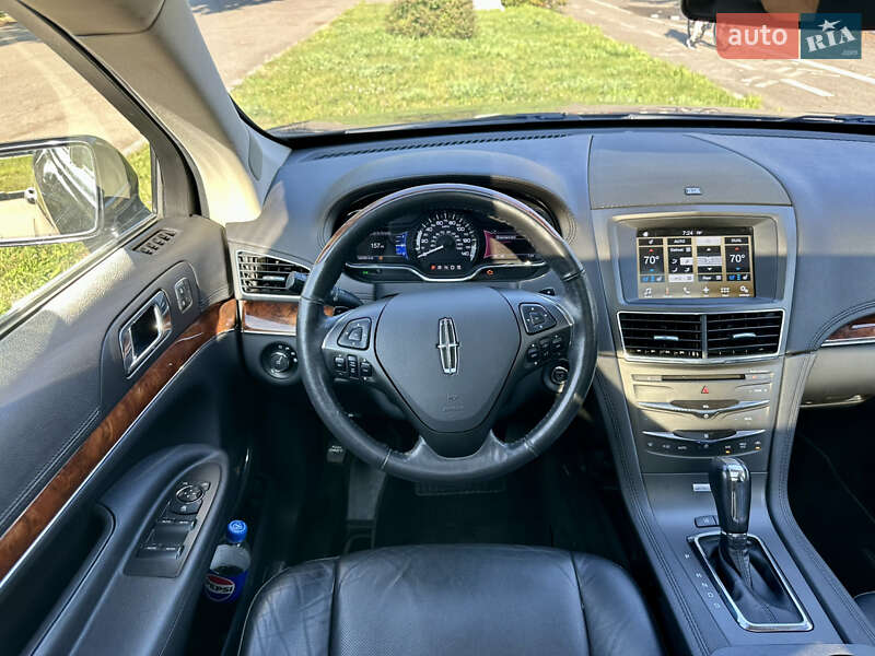 Внедорожник / Кроссовер Lincoln MKT 2016 в Киеве