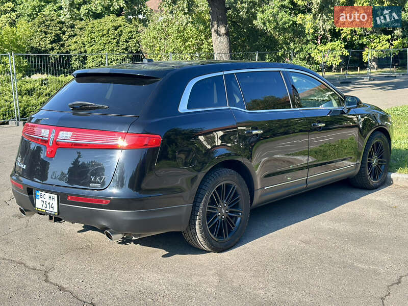 Внедорожник / Кроссовер Lincoln MKT 2016 в Киеве