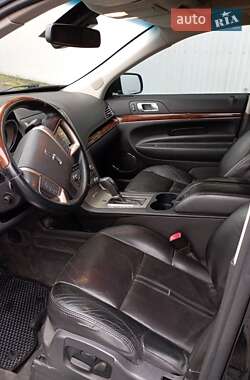 Внедорожник / Кроссовер Lincoln MKT 2012 в 