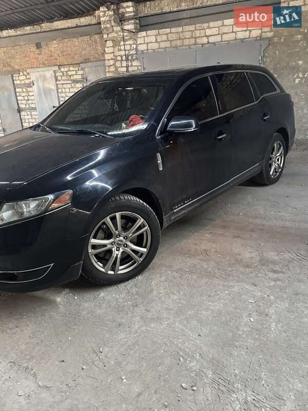 Внедорожник / Кроссовер Lincoln MKT 2017 в Харькове