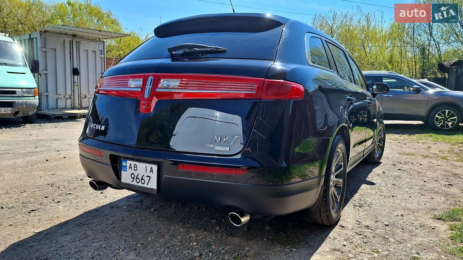 2017 Lincoln MKT - мініатюра 2