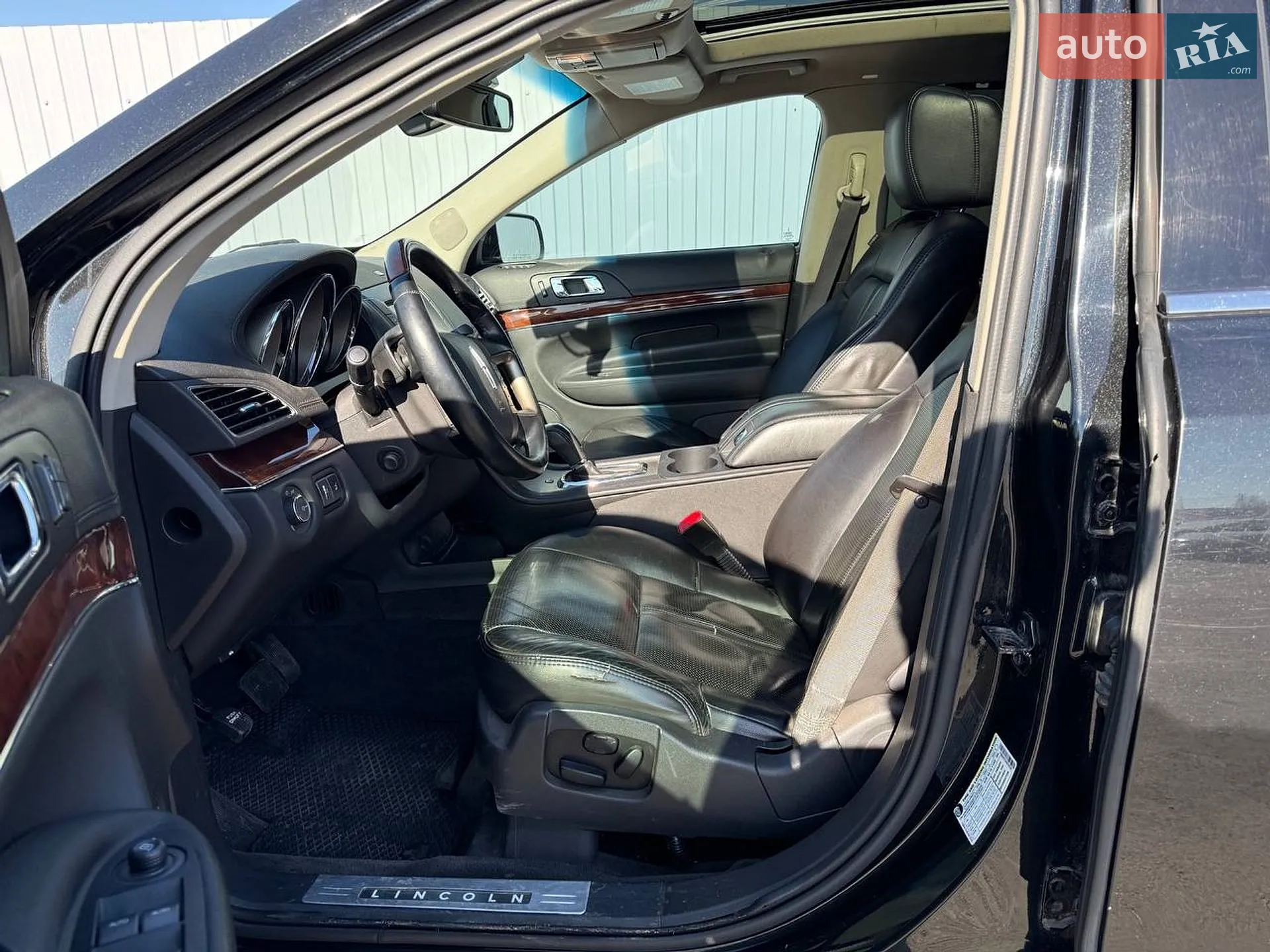 2012 Lincoln MKT - мініатюра 9