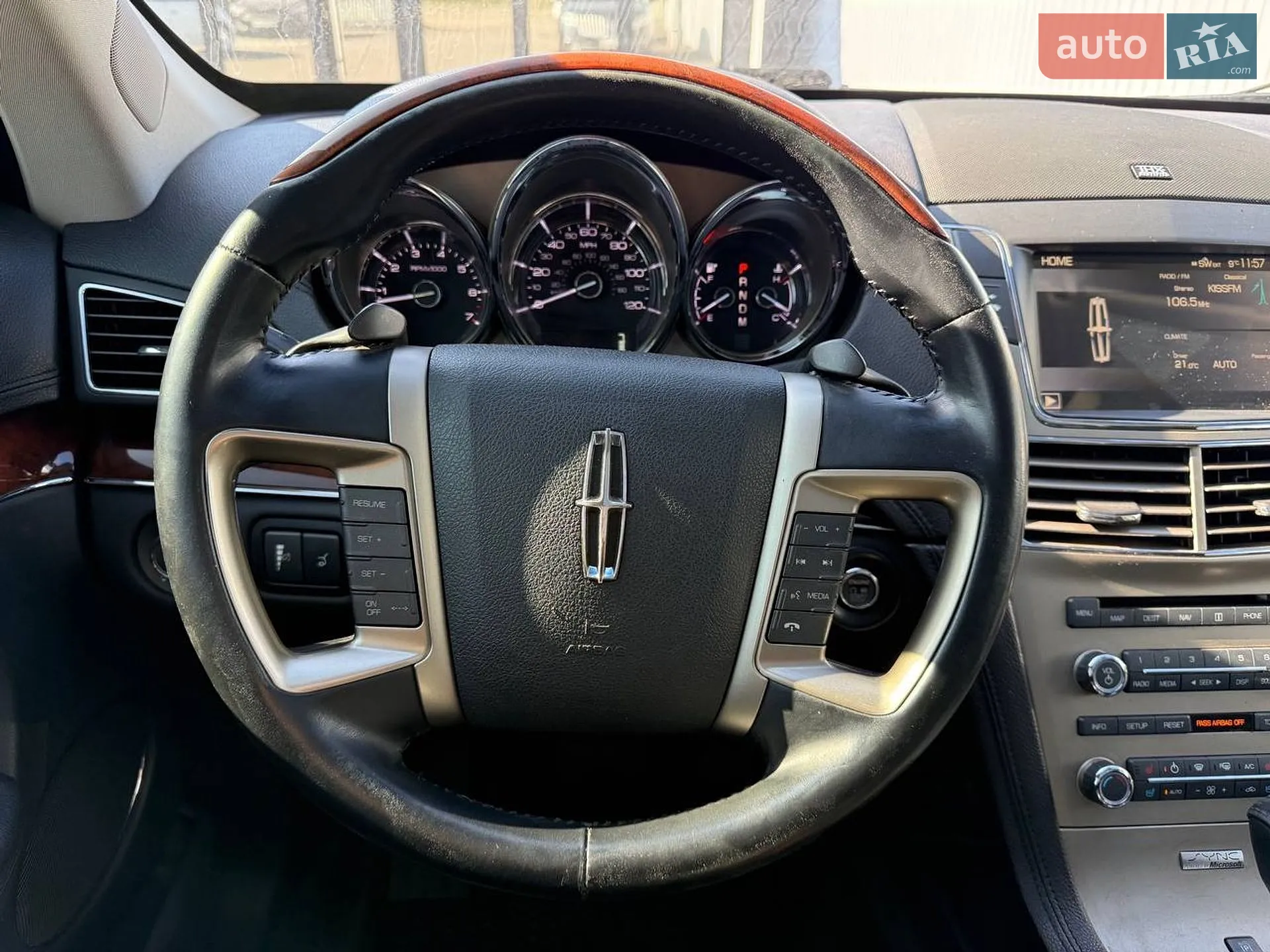 2012 Lincoln MKT - мініатюра 17