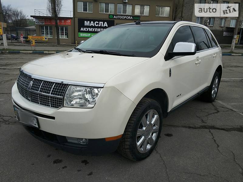 Lincoln MKX 2008 года